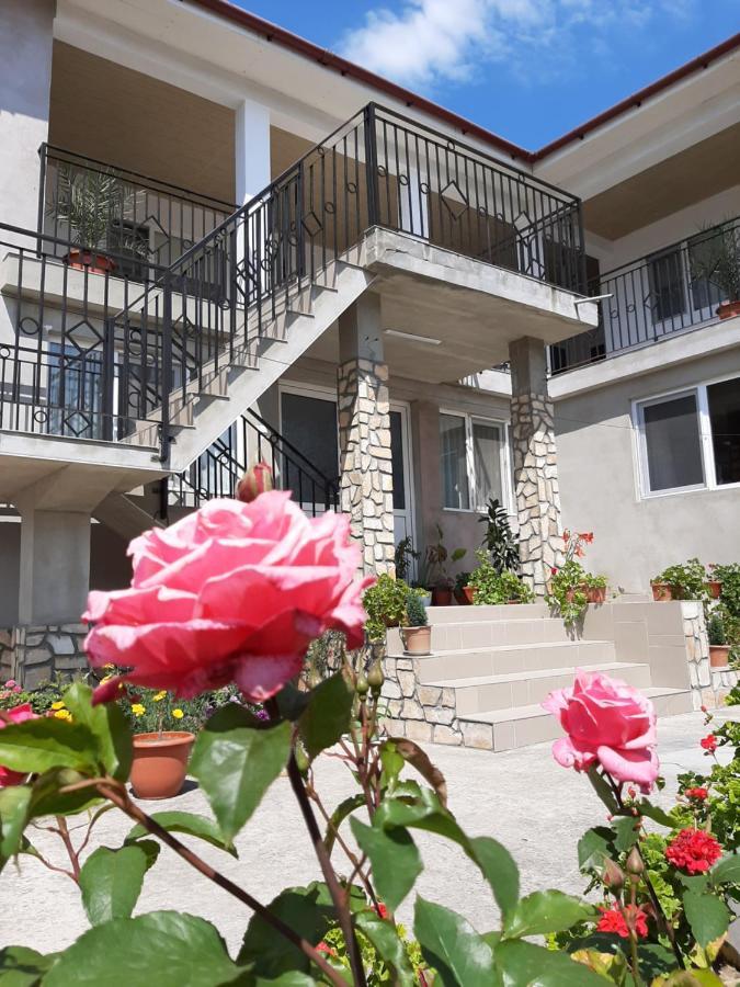 Bcm Family House Hotel 2 ไม ภายนอก รูปภาพ