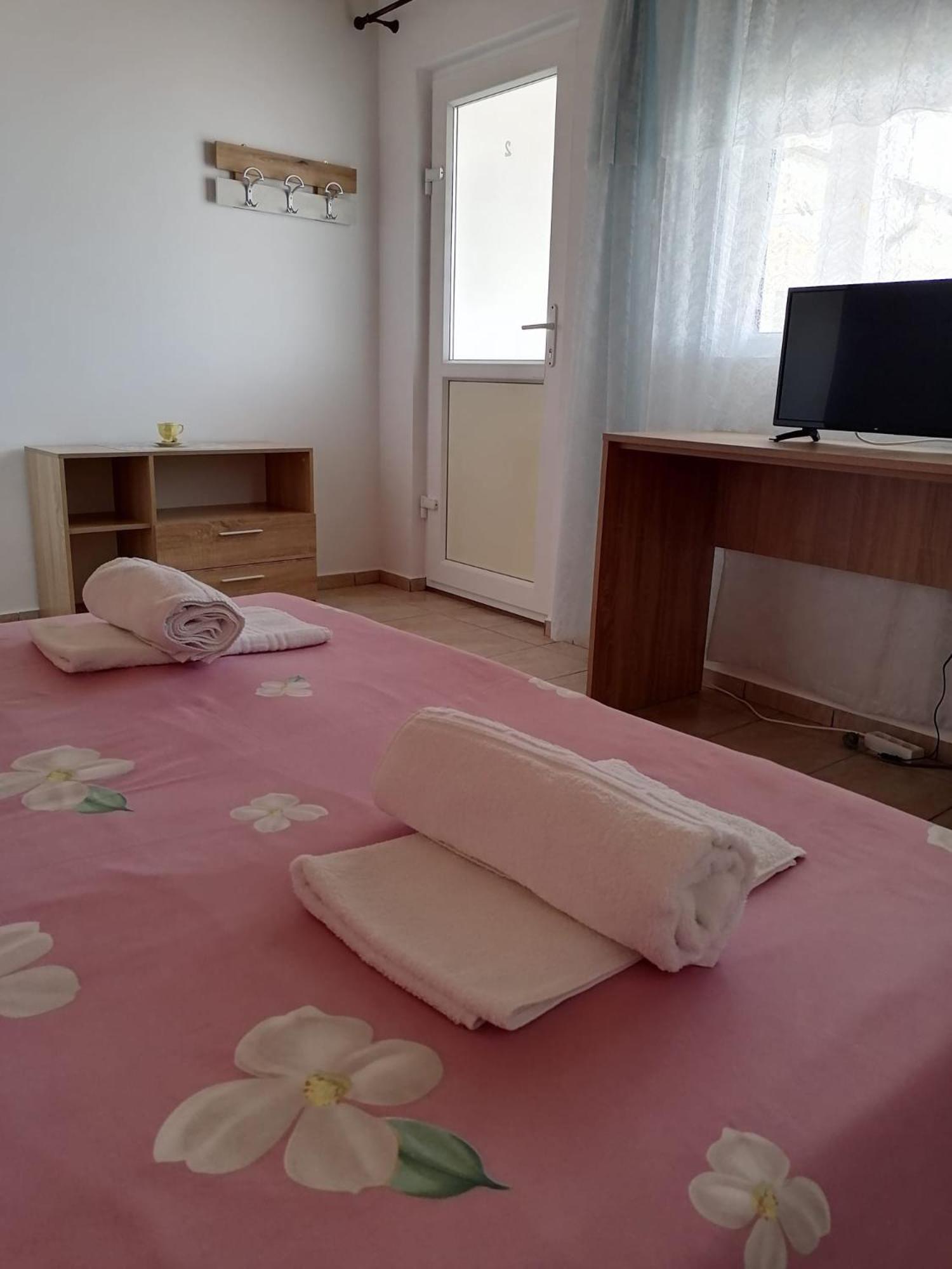 Bcm Family House Hotel 2 ไม ภายนอก รูปภาพ